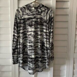 LuLaroe Amber Hoodie